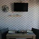 아파트 20 M De La *