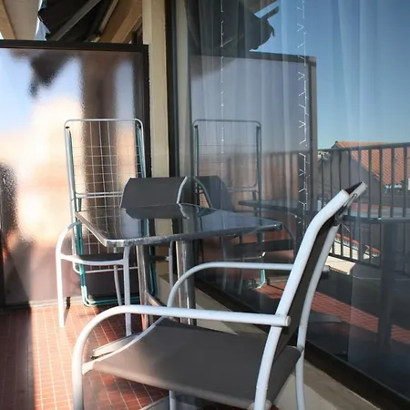 20 M De La Apartment
