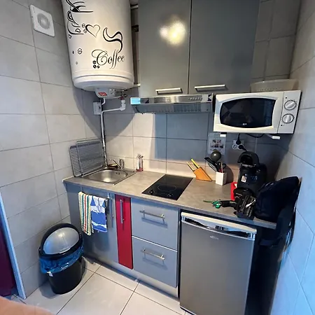 Apartment 20 M De La